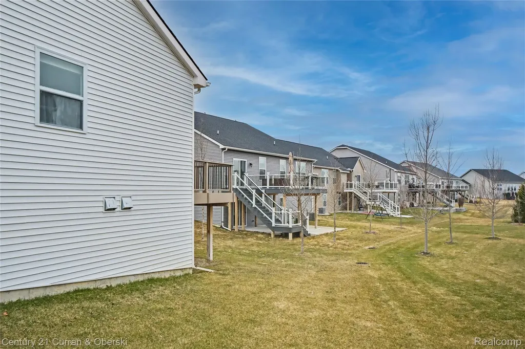 8270 Carston Lane Green Oak Township MI 48116