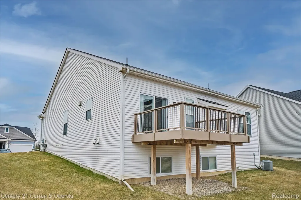8270 Carston Lane Green Oak Township MI 48116
