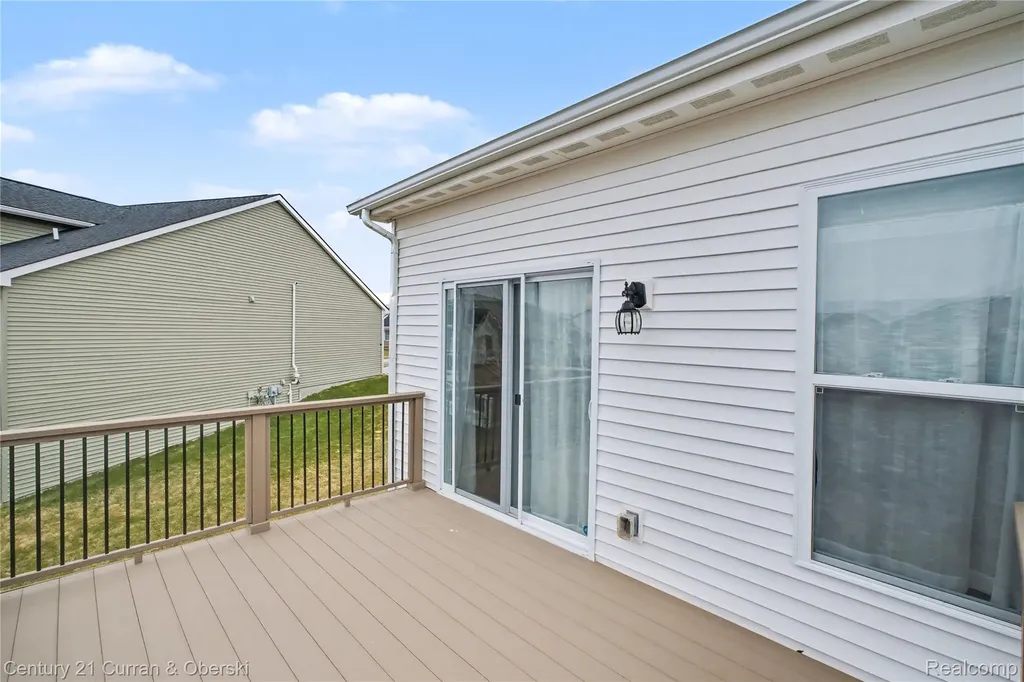 8270 Carston Lane Green Oak Township MI 48116