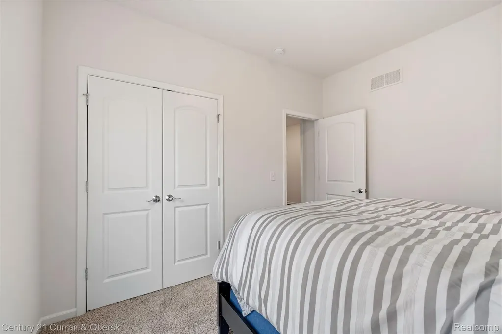 8270 Carston Lane Green Oak Township MI 48116