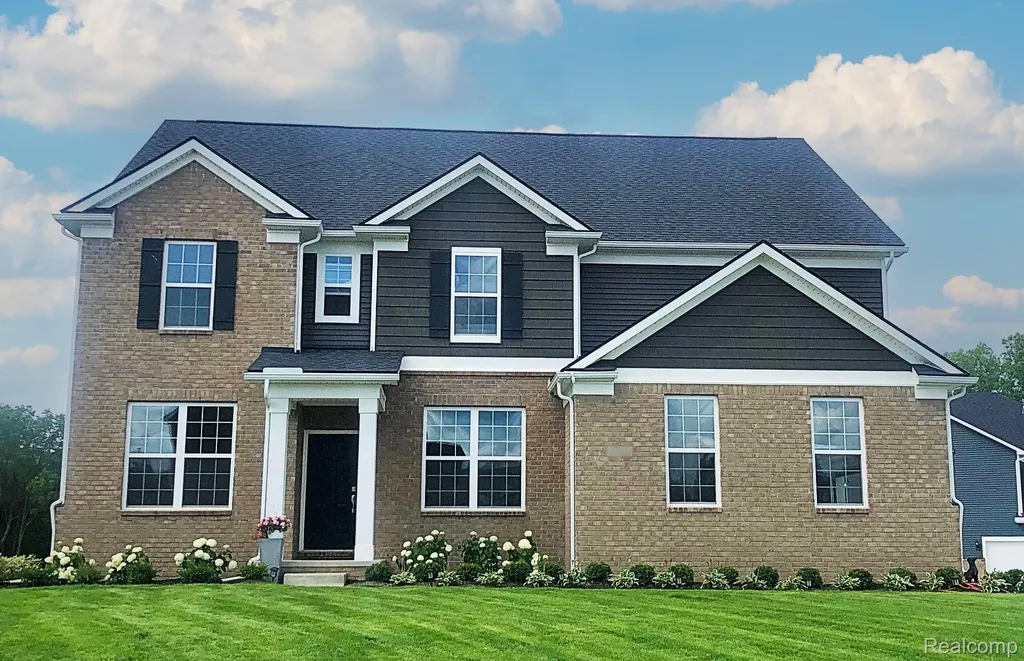 22213 Hilda Lane Lyon Charter Township MI 48178