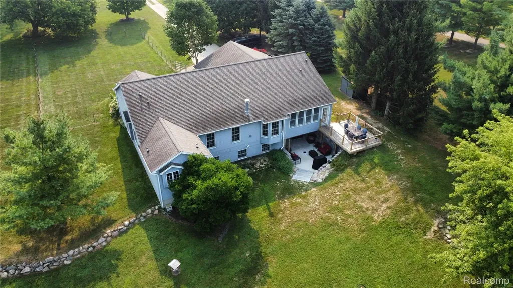 820 Lockwood Road Ortonville Village MI 48462