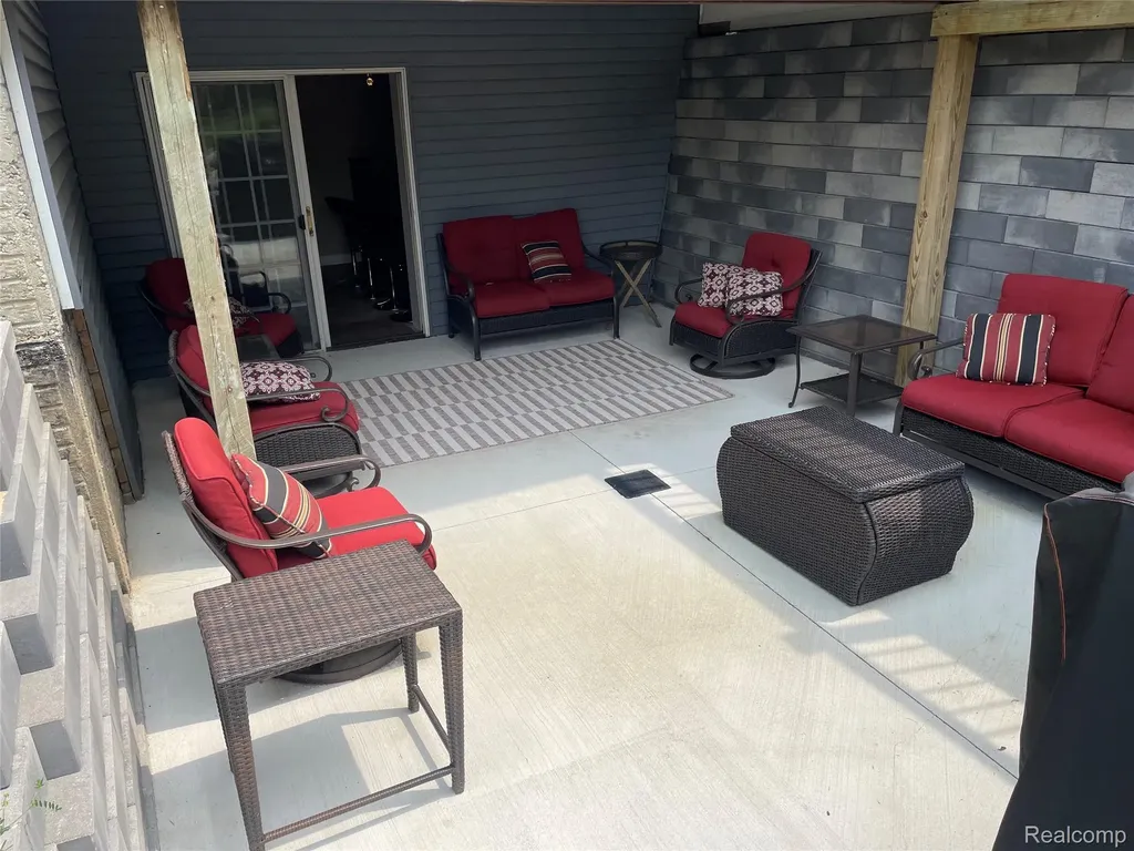820 Lockwood Road Ortonville Village MI 48462