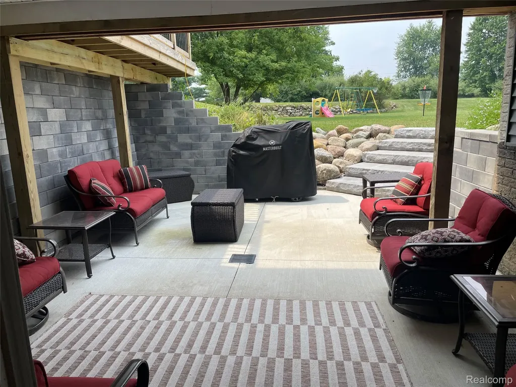 820 Lockwood Road Ortonville Village MI 48462