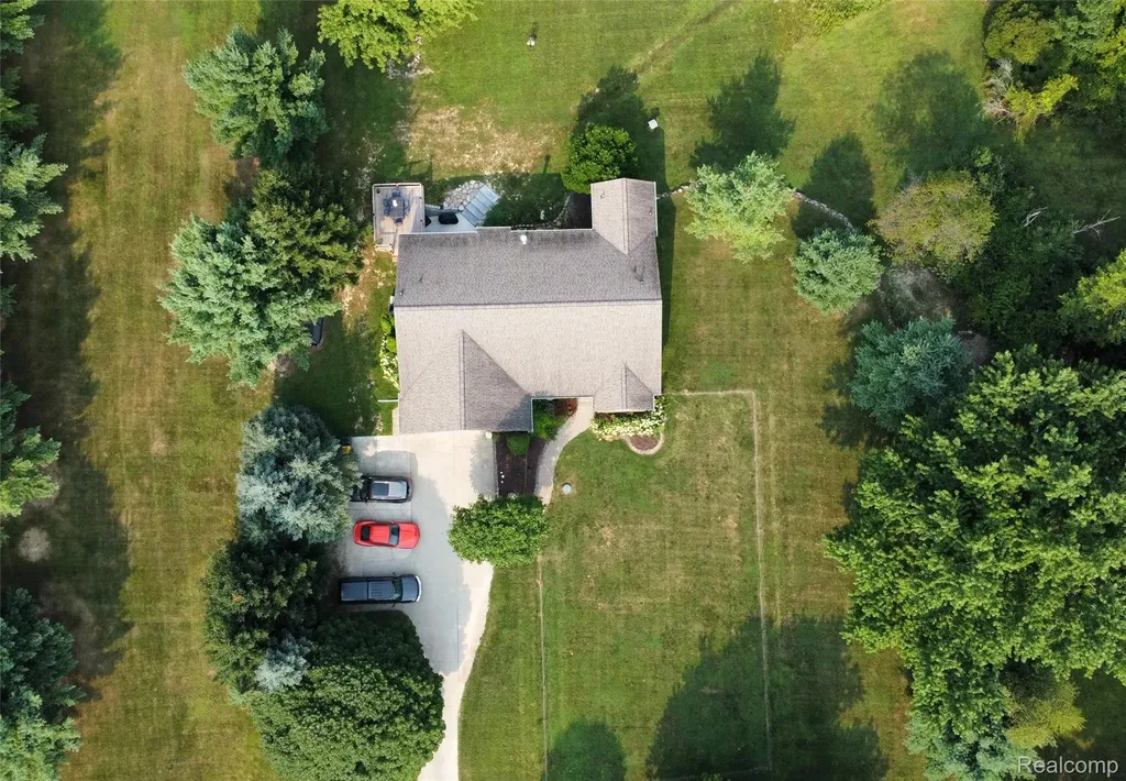 820 Lockwood Road Ortonville Village MI 48462