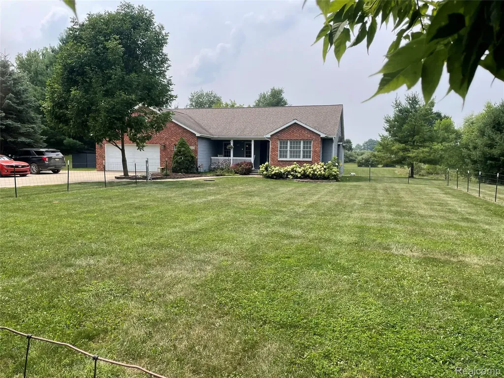 820 Lockwood Road Ortonville Village MI 48462