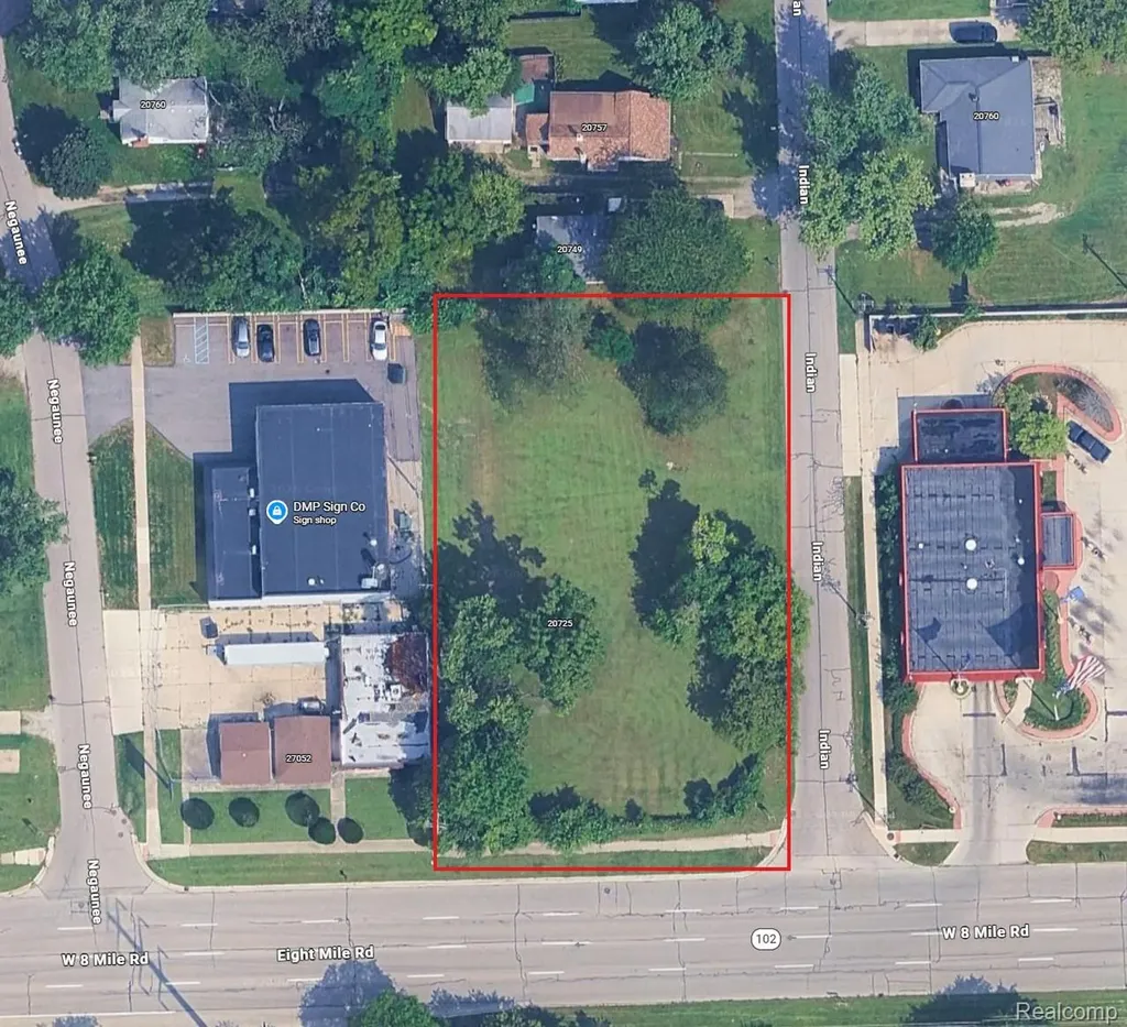 27025 8 Mile Road Southfield City MI 48033