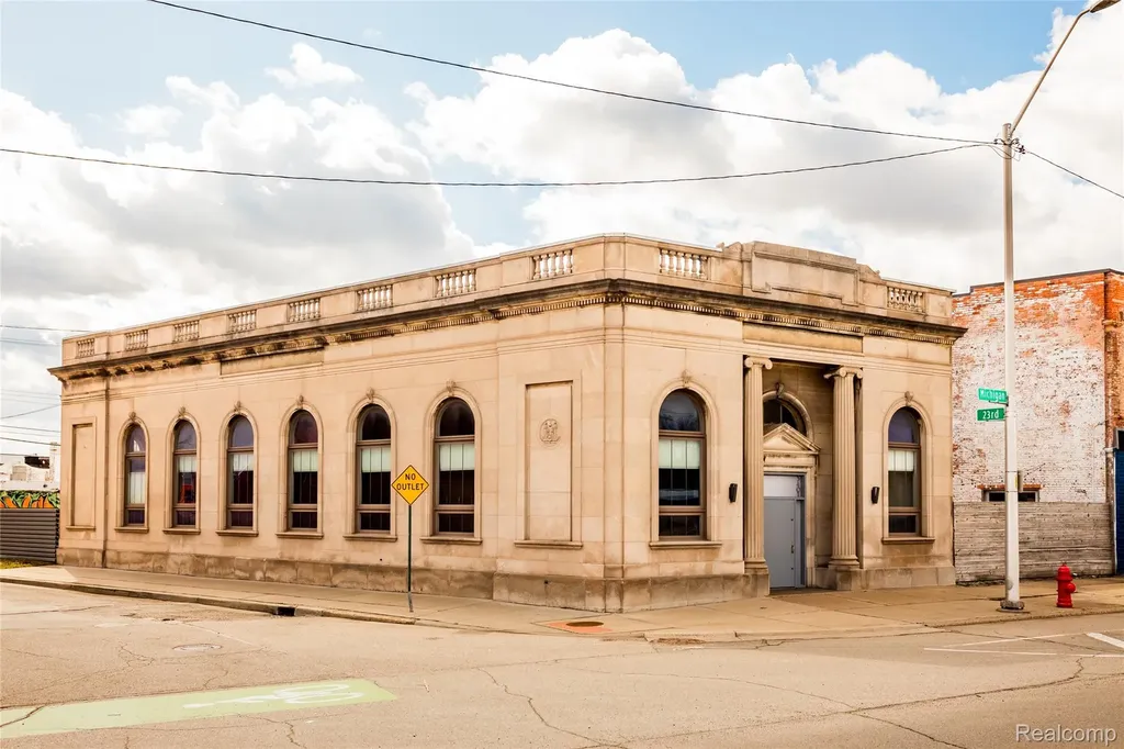 3401 & 3415 Michigan Avenue Detroit City MI 48216
