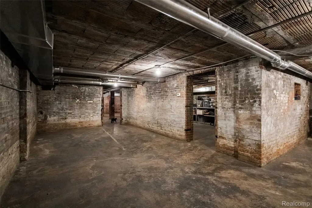 3401 & 3415 Michigan Avenue Detroit City MI 48216