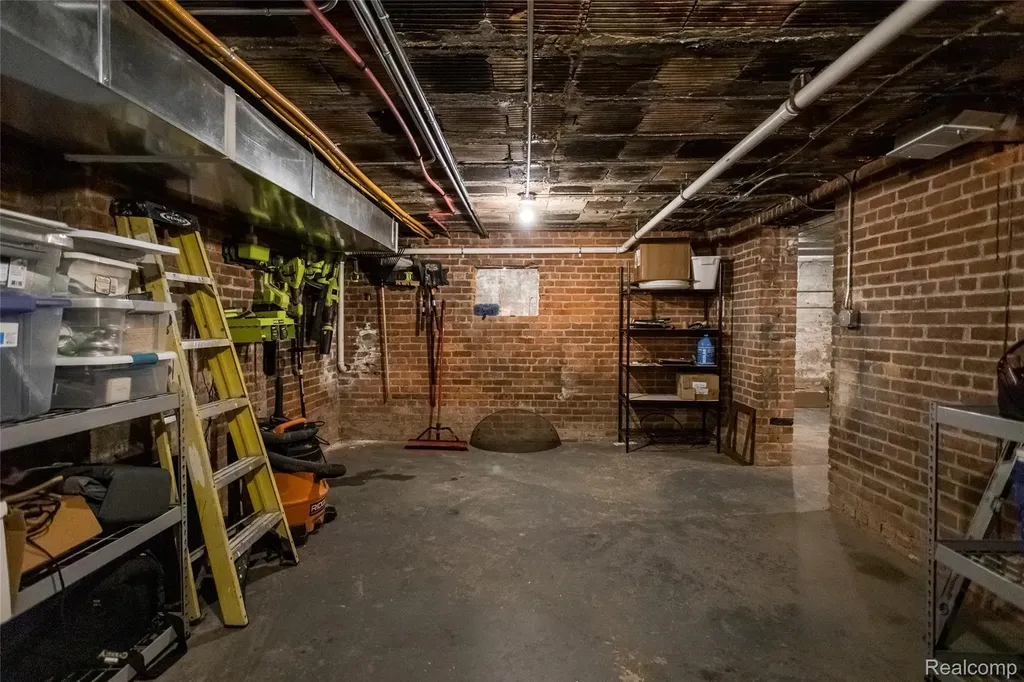 3401 & 3415 Michigan Avenue Detroit City MI 48216