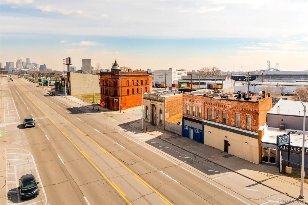 3401 & 3415 Michigan Avenue Detroit City MI 48216