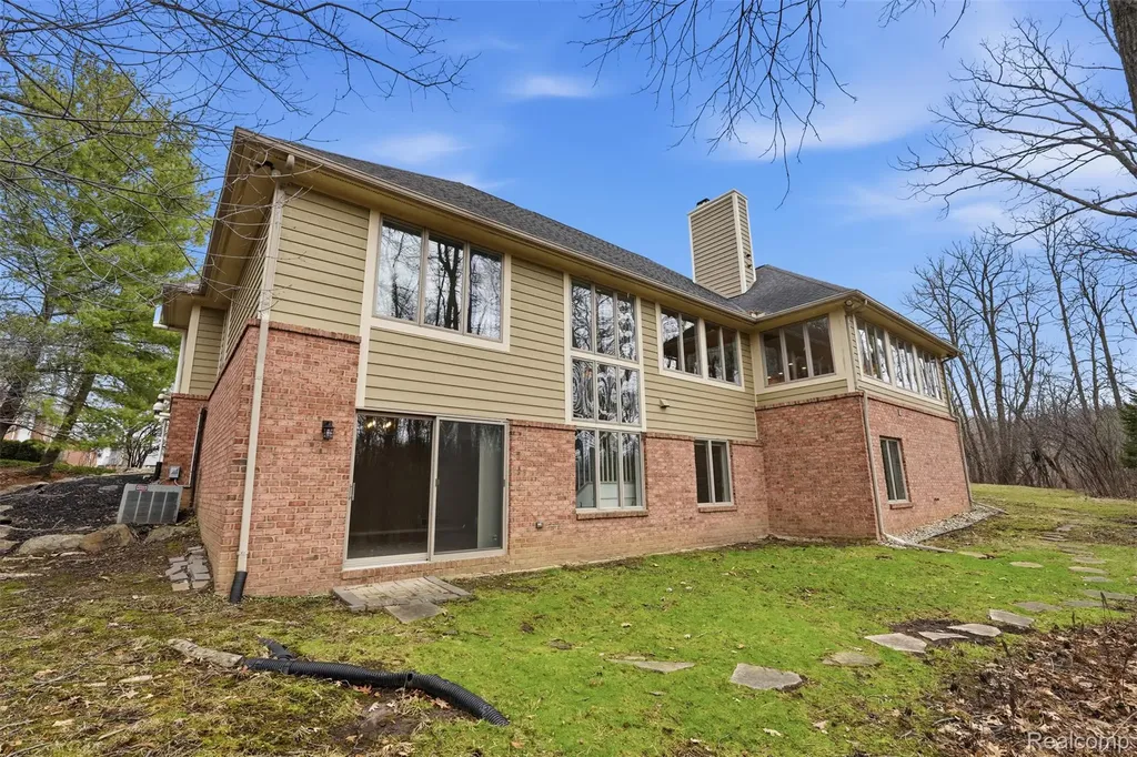 2181 Trillium Woods Drive Ann Arbor Charter Township MI 48105