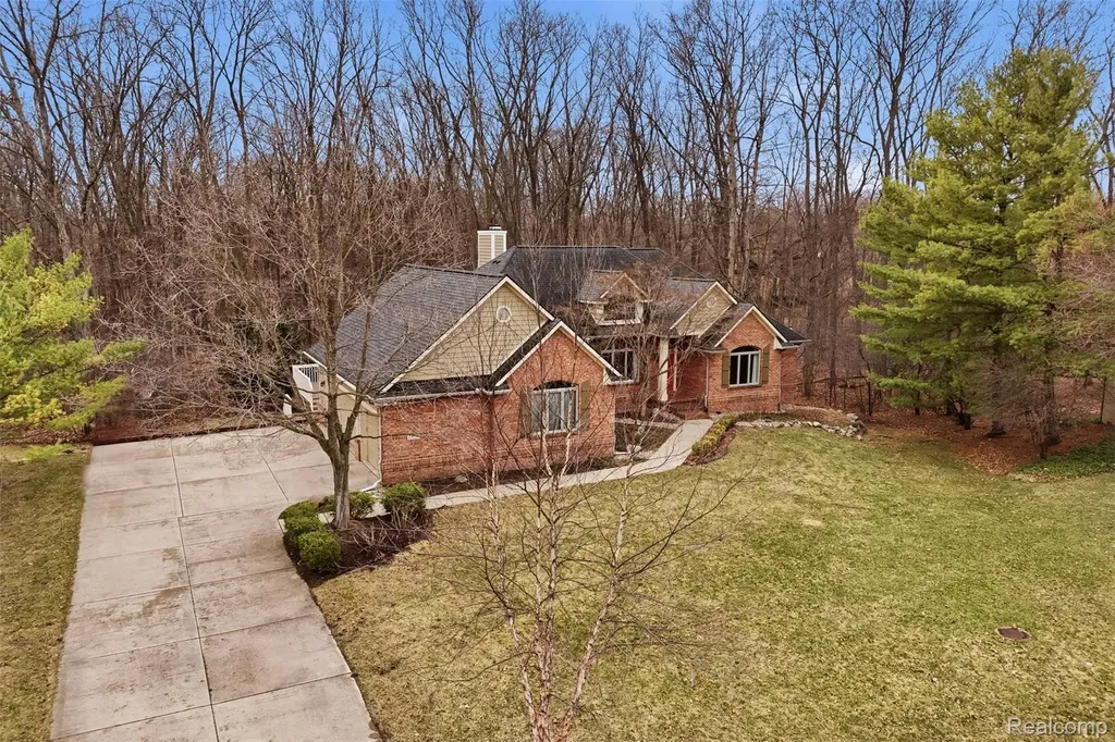 2181 Trillium Woods Drive Ann Arbor Charter Township MI 48105