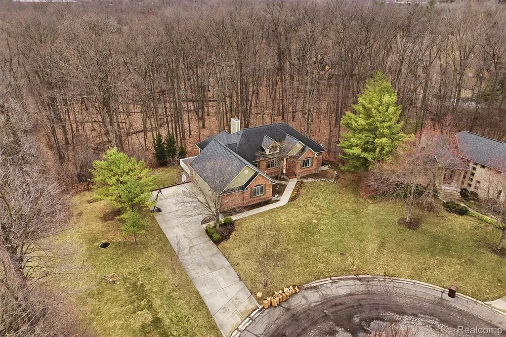2181 Trillium Woods Drive Ann Arbor Charter Township MI 48105