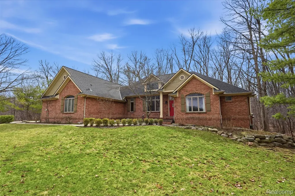 2181 Trillium Woods Drive Ann Arbor Charter Township MI 48105