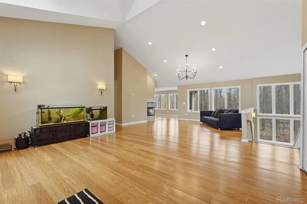 2181 Trillium Woods Drive Ann Arbor Charter Township MI 48105