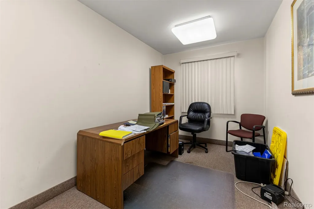 30401 Utica Road Roseville City MI 48066