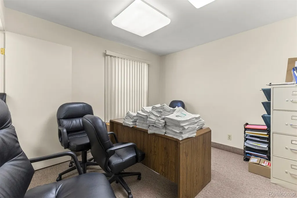 30401 Utica Road Roseville City MI 48066