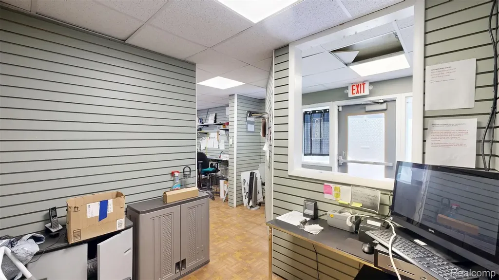 1525 Broadway Street Bay City City MI 48708