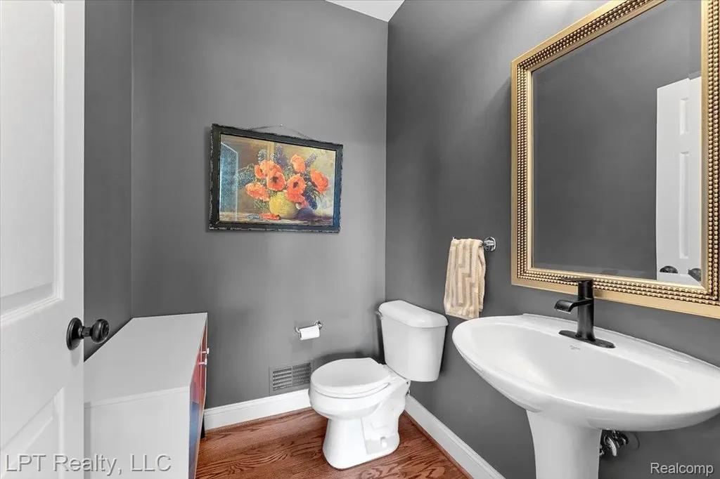 8617 Bonaventure Drive Green Oak Township MI 48116