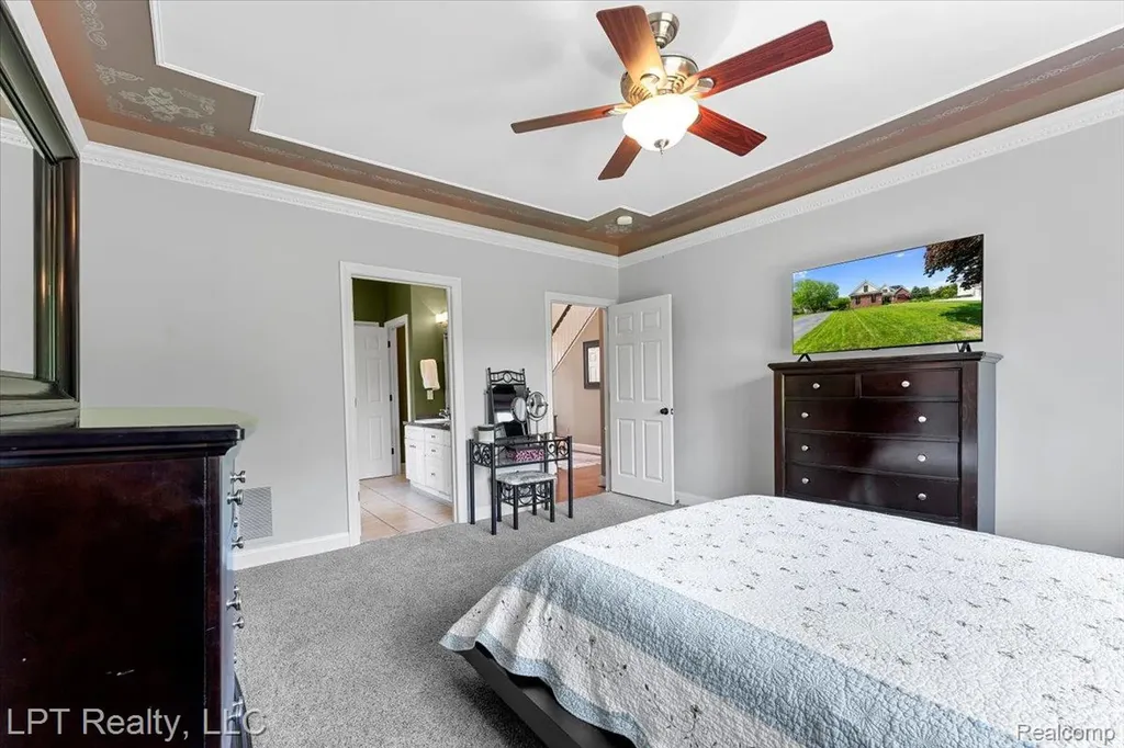 8617 Bonaventure Drive Green Oak Township MI 48116