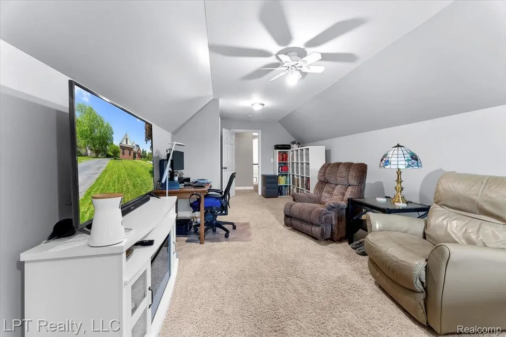 8617 Bonaventure Drive Green Oak Township MI 48116