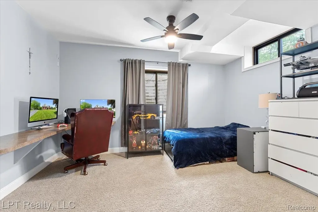 8617 Bonaventure Drive Green Oak Township MI 48116