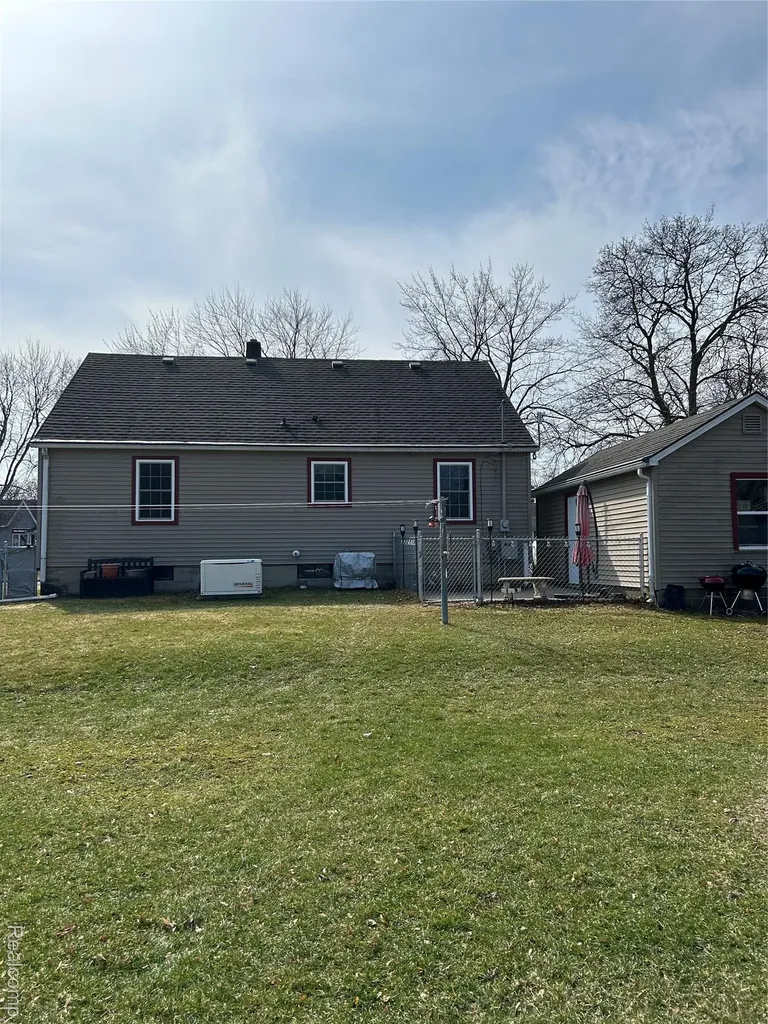 6667 Houghton Street Cass City Village MI 48726