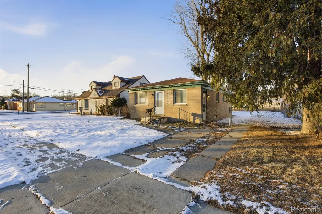 14731 Stephens Drive Eastpointe City MI 48021