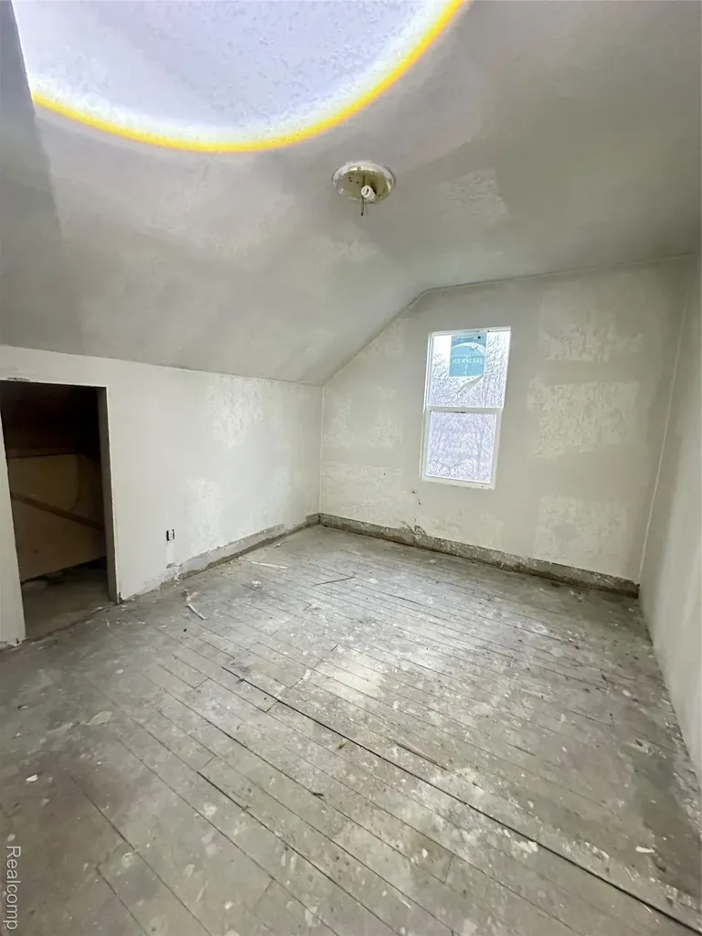 4816 Glenn Avenue Flint City MI 48505