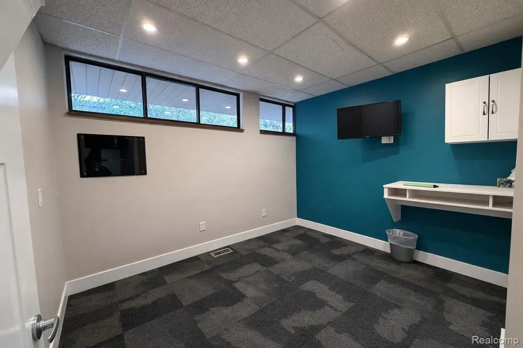 8584 N Canton Center Road Canton Charter Township MI 48187