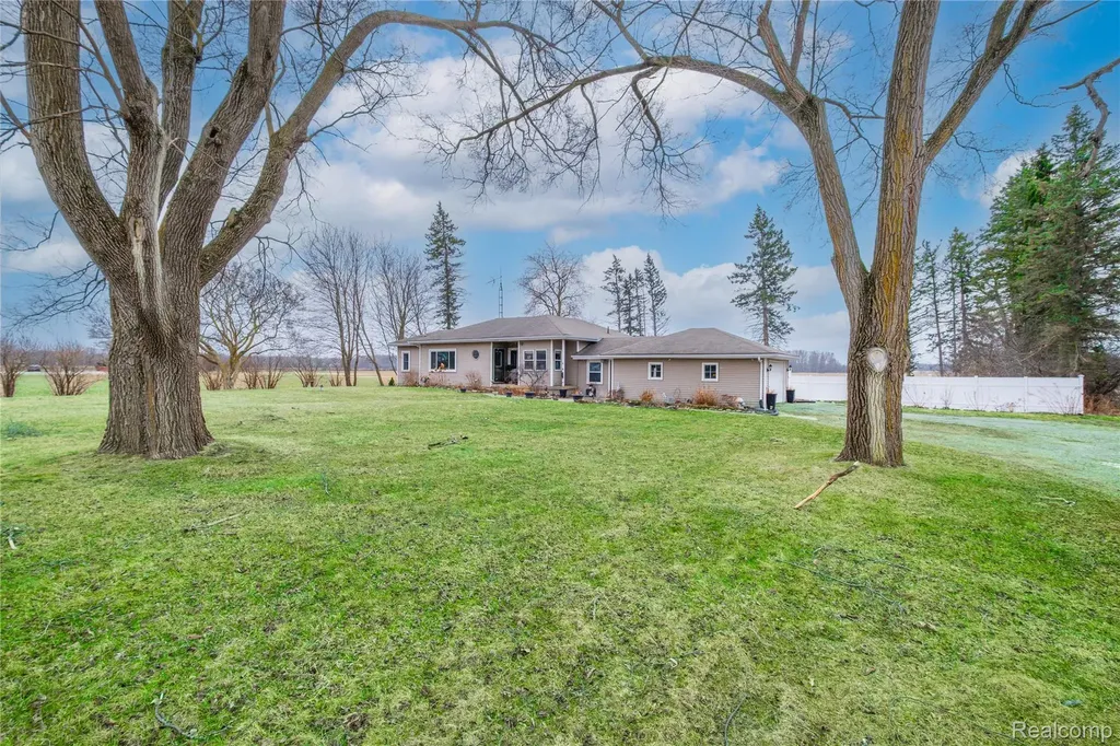 2375 W Mount Morris Road Mt. Morris Township MI 48458
