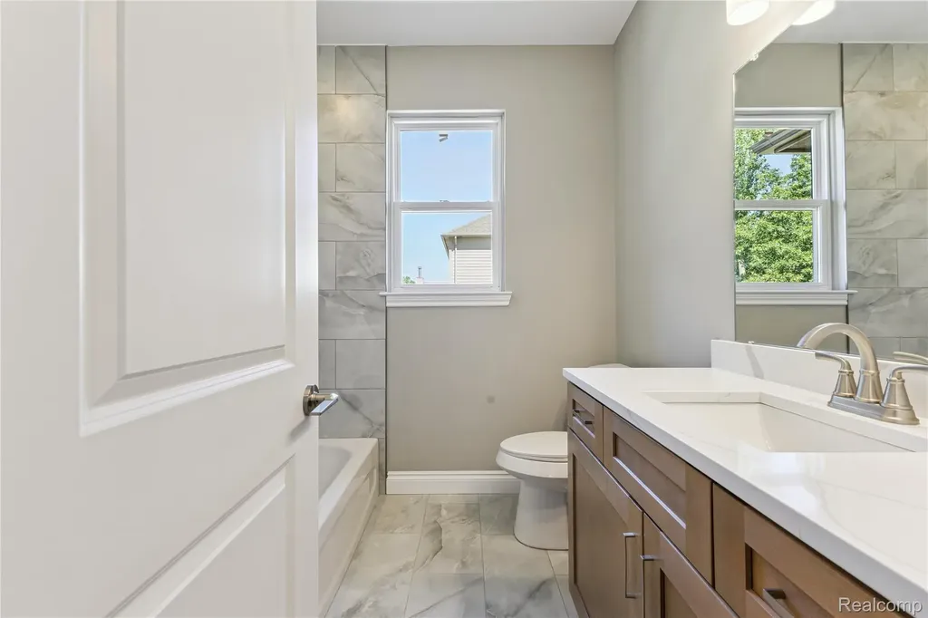 6429 Jamie Lane Grand Blanc Charter Township MI 48439