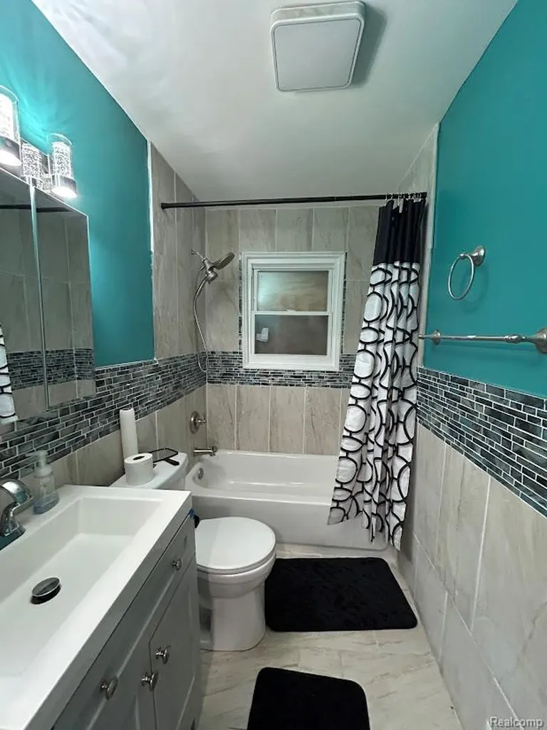 8427 Artesian Street Detroit City MI 48228