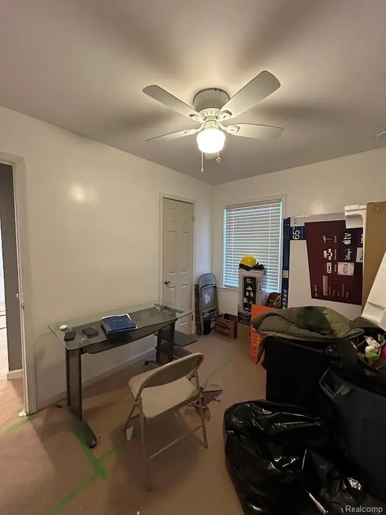 8427 Artesian Street Detroit City MI 48228