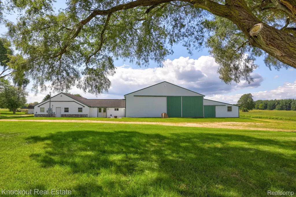 8424 Oak Road Millington Township MI 48746