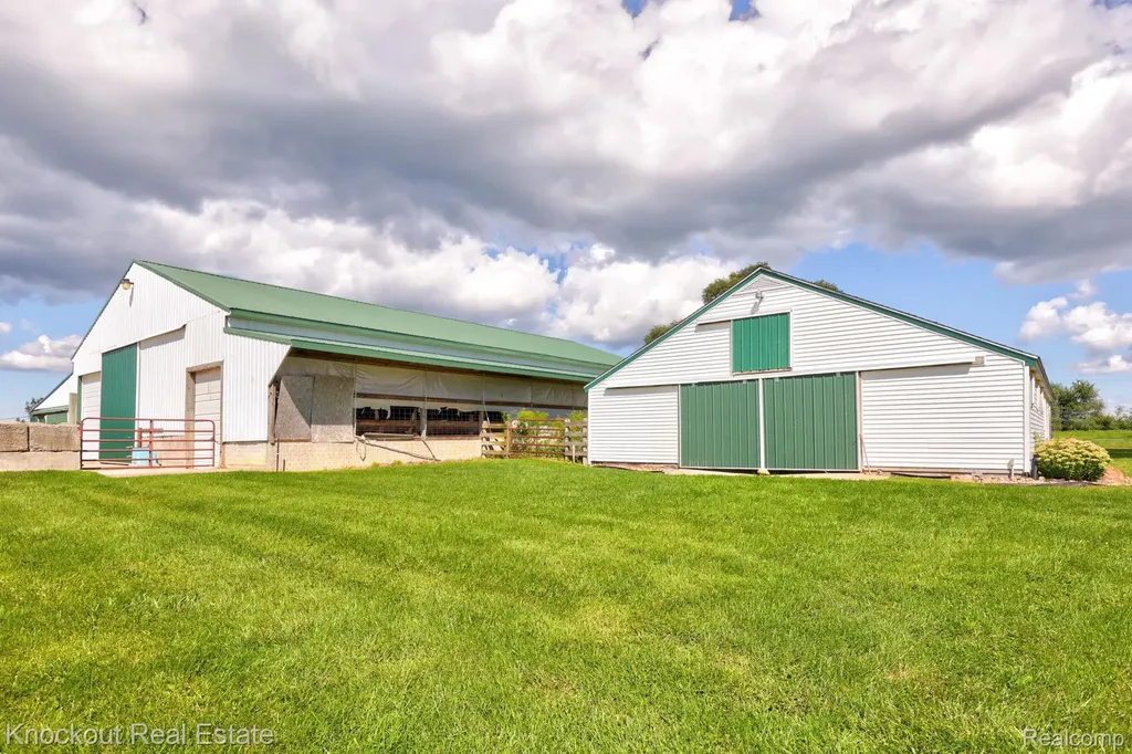 8424 Oak Road Millington Township MI 48746