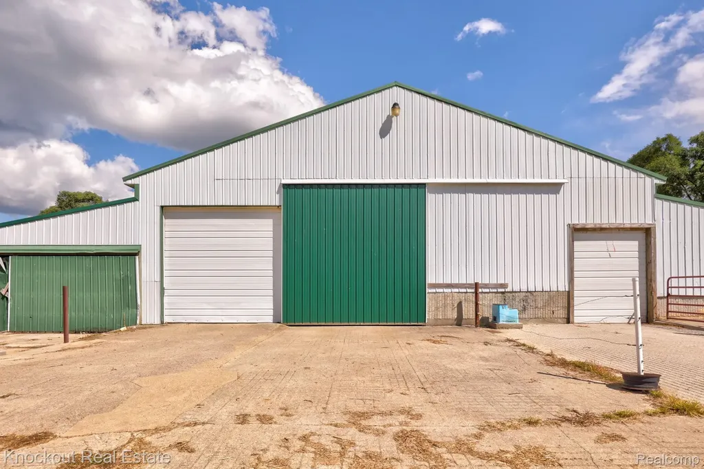 8424 Oak Road Millington Township MI 48746