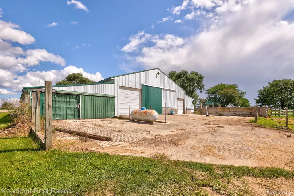 8424 Oak Road Millington Township MI 48746