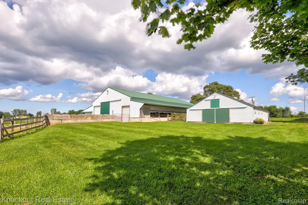 8424 Oak Road Millington Township MI 48746