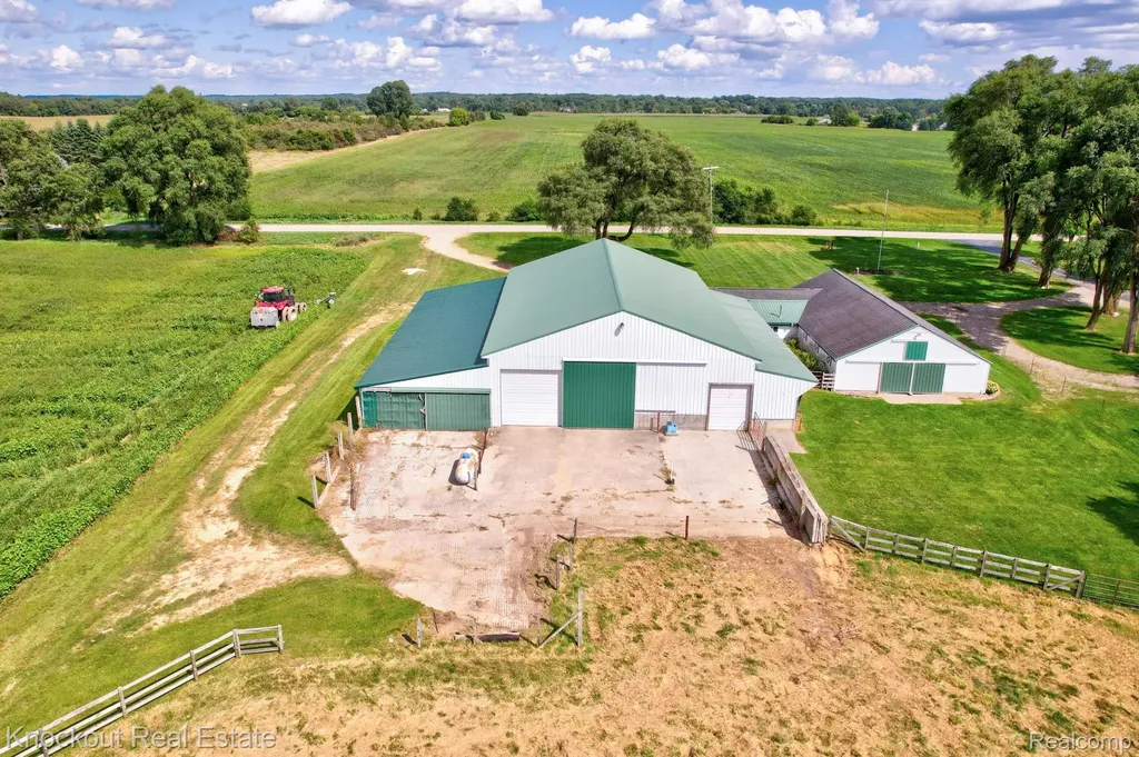 8424 Oak Road Millington Township MI 48746