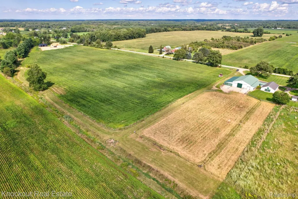 8424 Oak Road Millington Township MI 48746