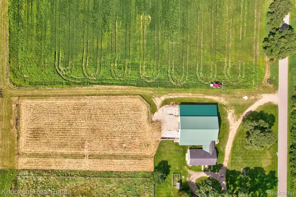 8424 Oak Road Millington Township MI 48746