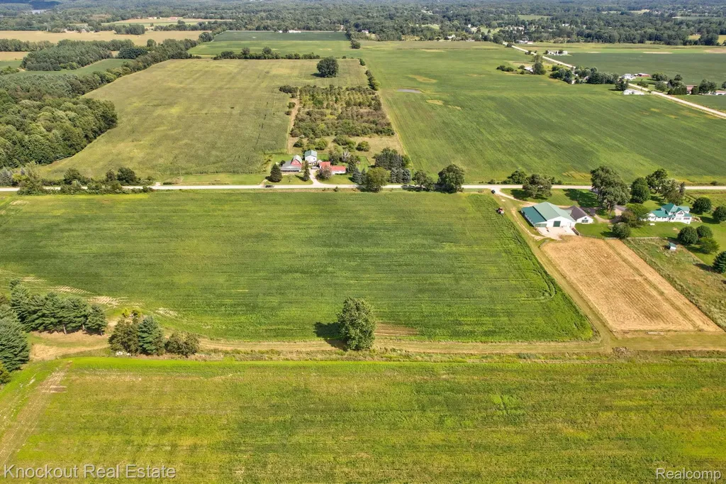 8424 Oak Road Millington Township MI 48746