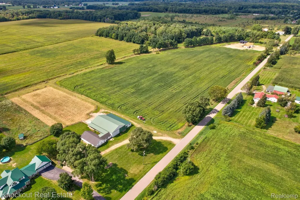 8424 Oak Road Millington Township MI 48746