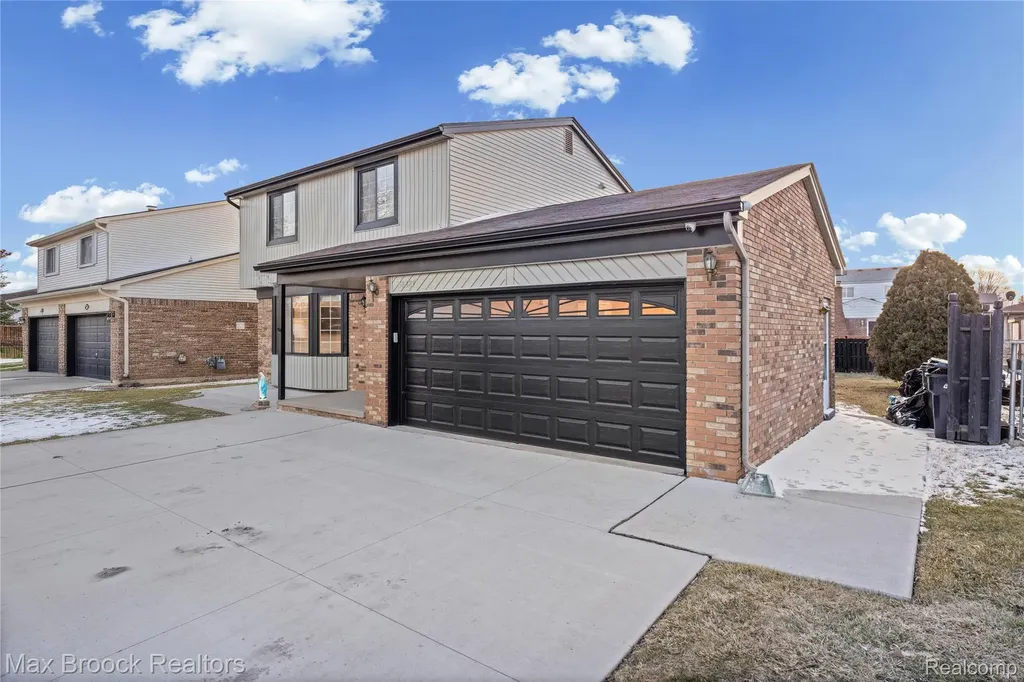 38327 Sleigh Drive Sterling Heights City MI 48310