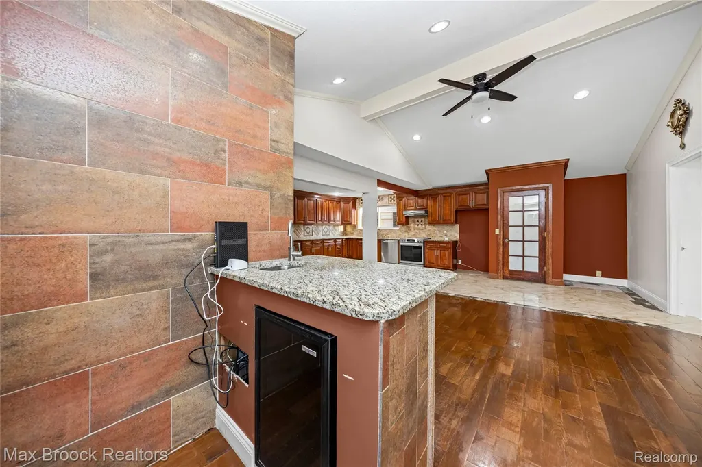 38327 Sleigh Drive Sterling Heights City MI 48310