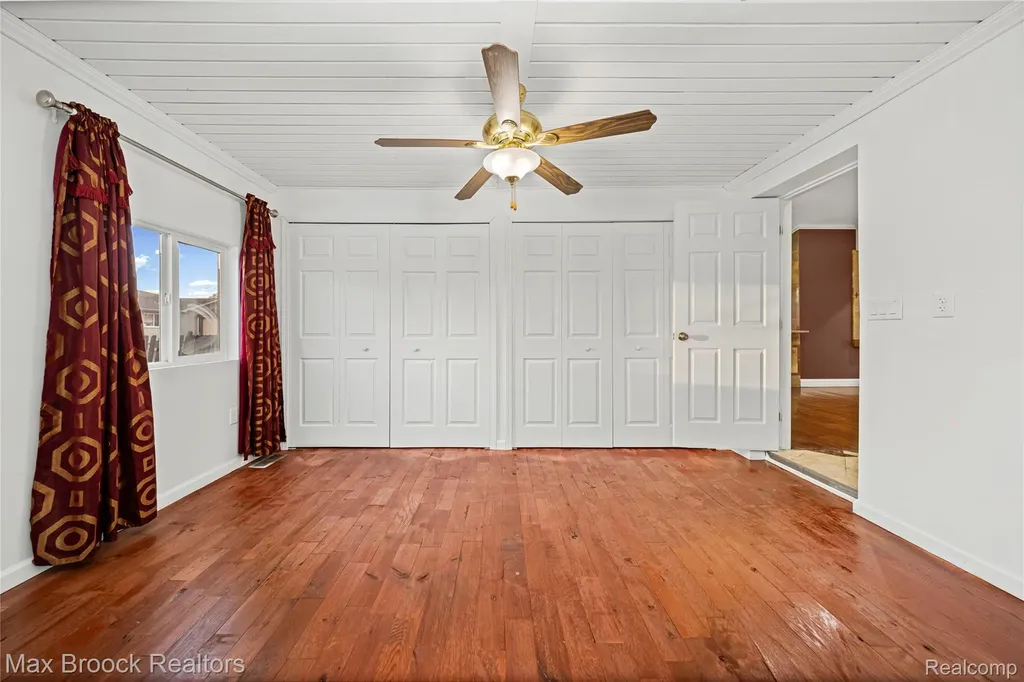 38327 Sleigh Drive Sterling Heights City MI 48310