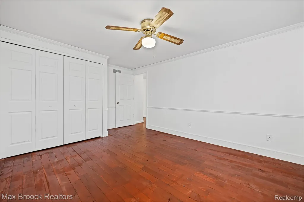 38327 Sleigh Drive Sterling Heights City MI 48310