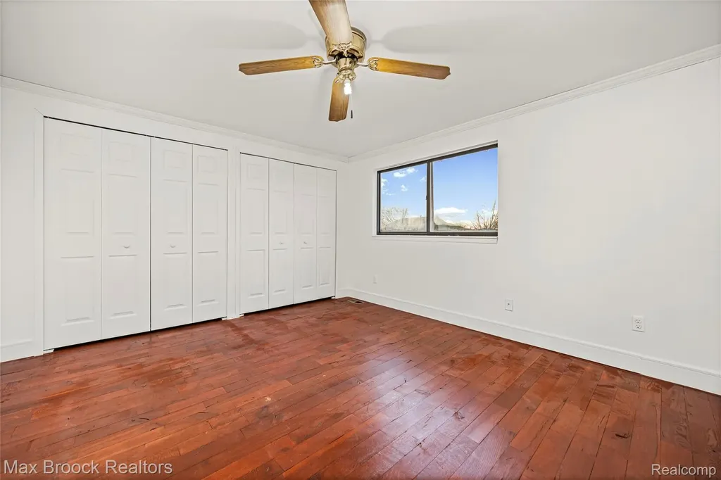 38327 Sleigh Drive Sterling Heights City MI 48310